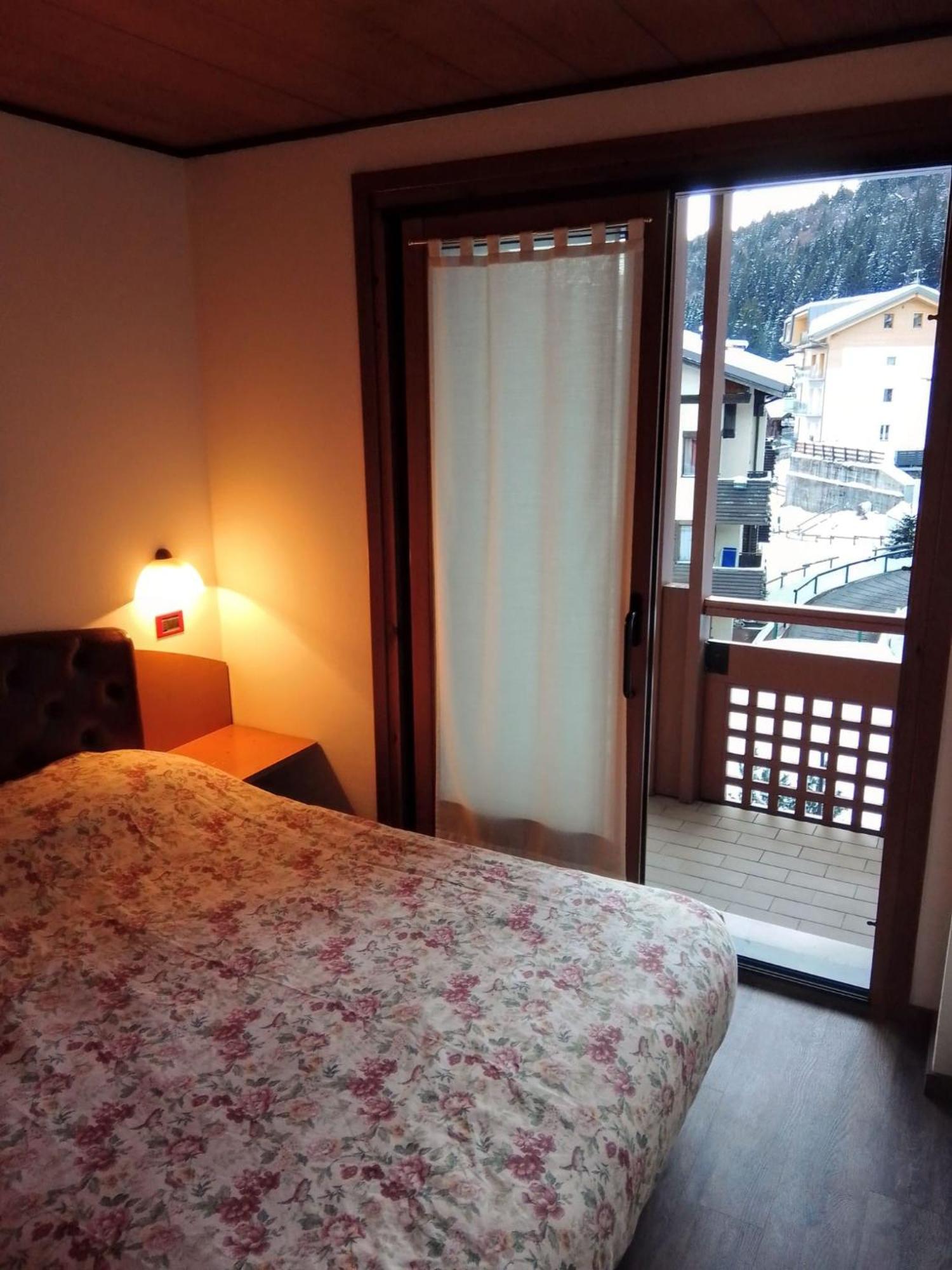Residence Orsa Maggiore Madonna Rom bilde